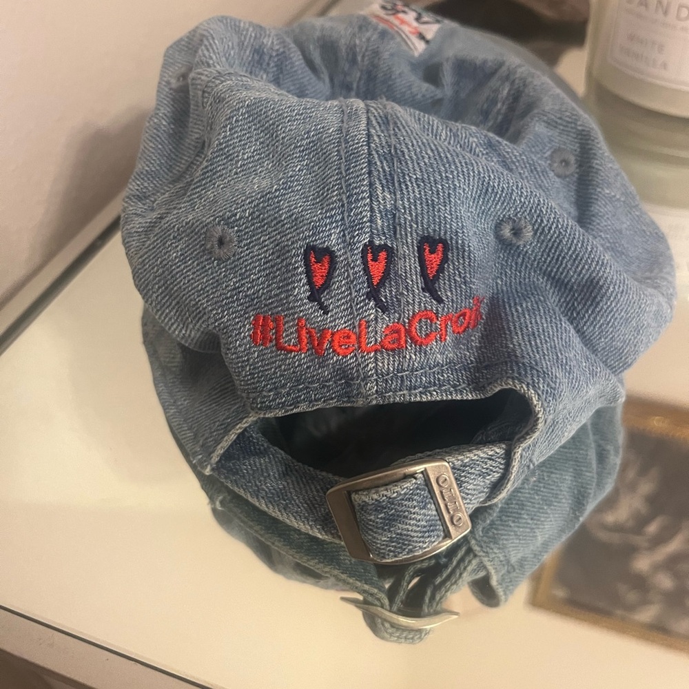 Lacroix hat - Picture 2 of 4